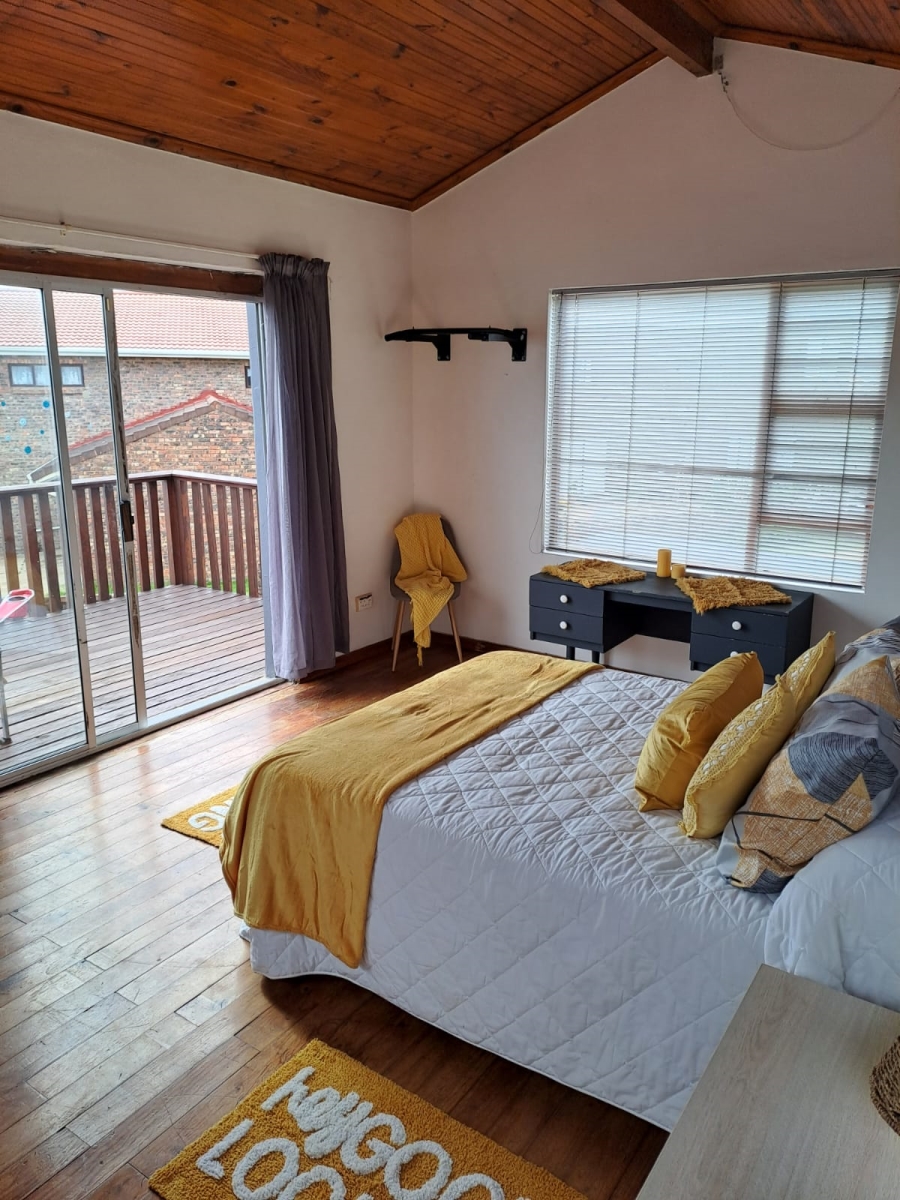 4 Bedroom Property for Sale in Seavale Eastern Cape